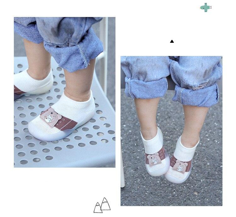Scarpe per neonato 2022 New Spring New Baby scarpe per bambini calzini per bambini scarpe Baby Boy calzini da pavimento antiscivolo scarpe regali
